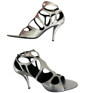 Roger Vivier Silver Metallic Leather Sandals NEW IN BOX Sz 39